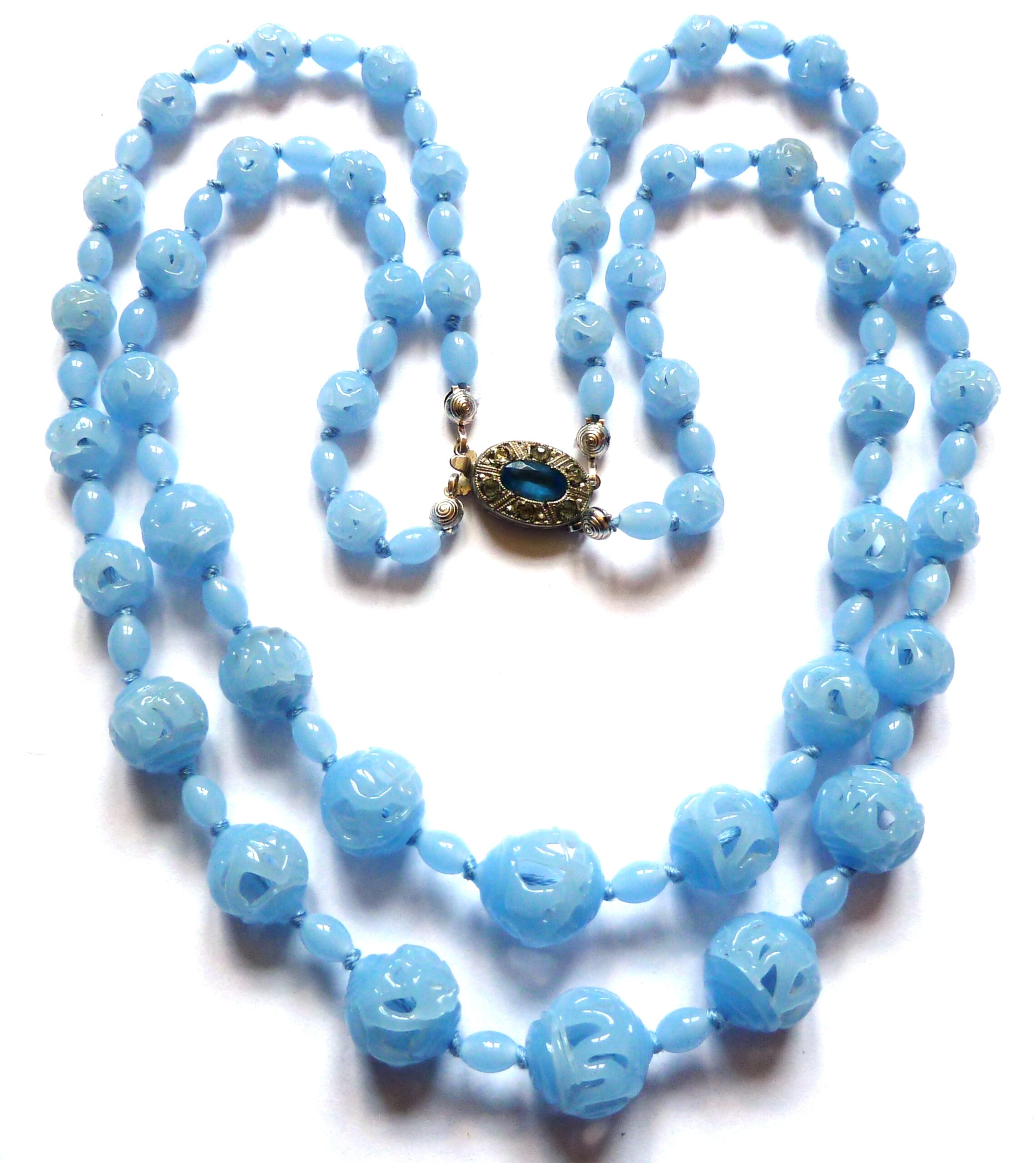 Venetian beads necklace deals