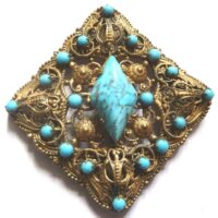 giligree brooch turquoise glass stones