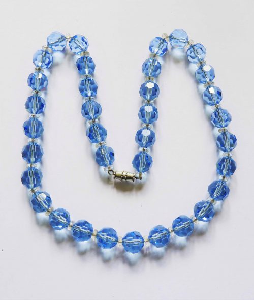 blue faceted glass beads necklace