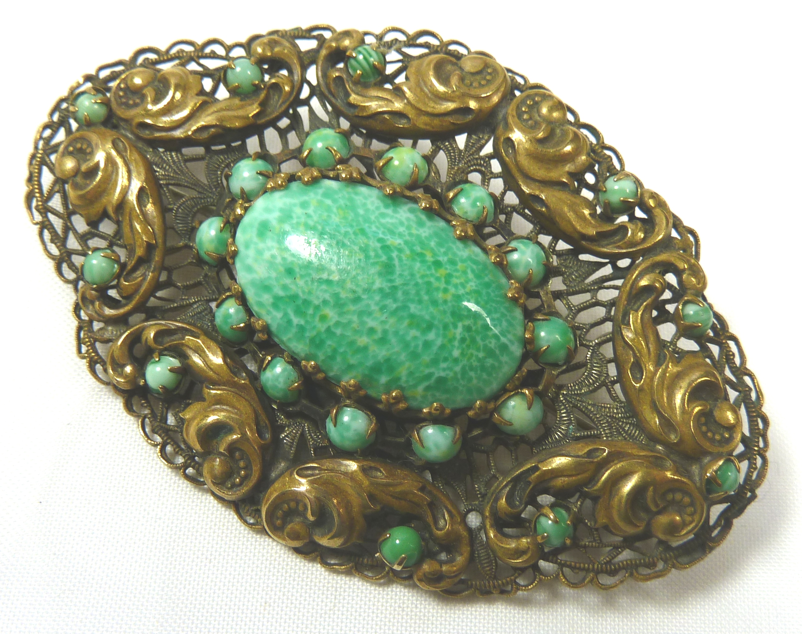 ANTIQUE VINTAGE BROOCH MADE IN CZECHOSLOVAKIA