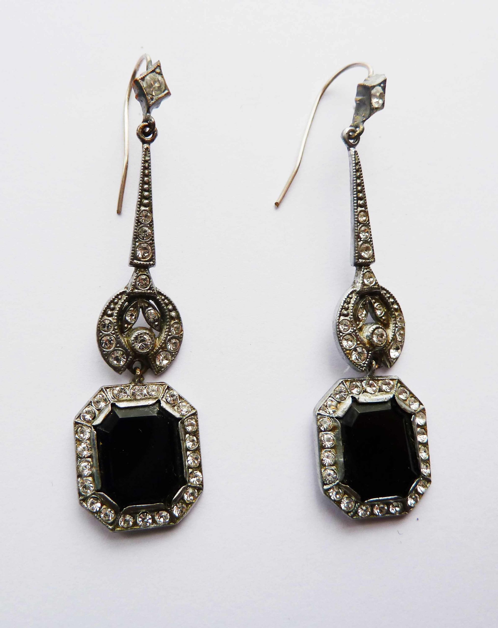 Top 147+ black stone dangle earrings best