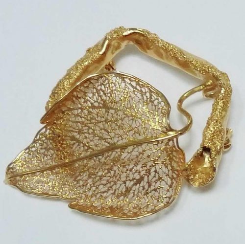 gilt leaf brooch 3