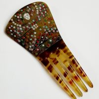 face hair comb