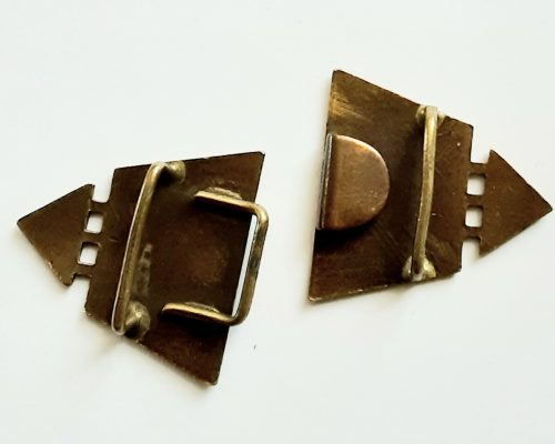 Deco enamel buckle back open