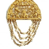 Monet gilt pearl dangley brooch