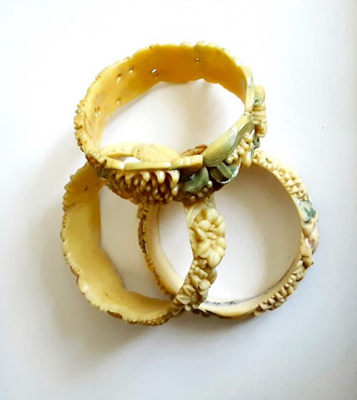 3 celluloid flower bangles